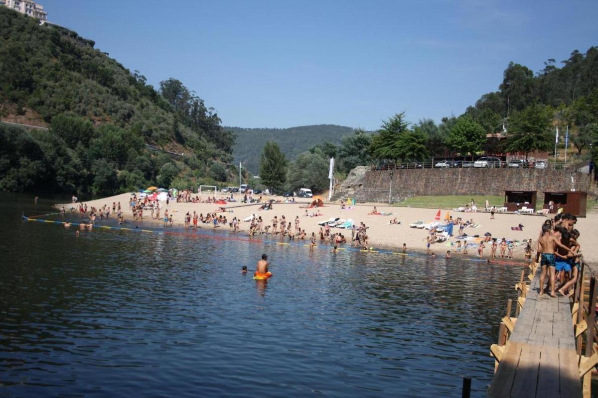 Moradia Lili Holiday home Ronqueira